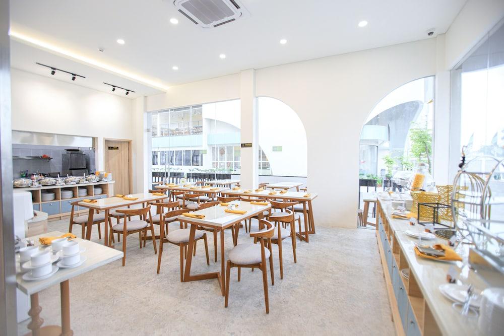 Two K Azana Style Hotel Bengkulu