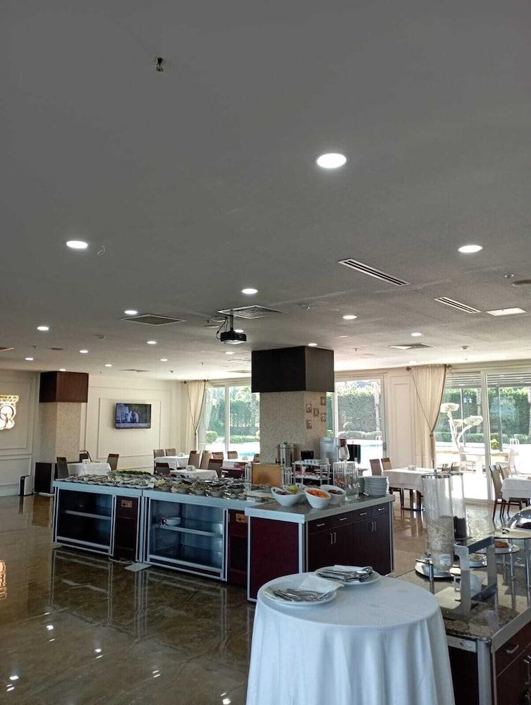 BÜYÜK OSMANİYE OTELİ