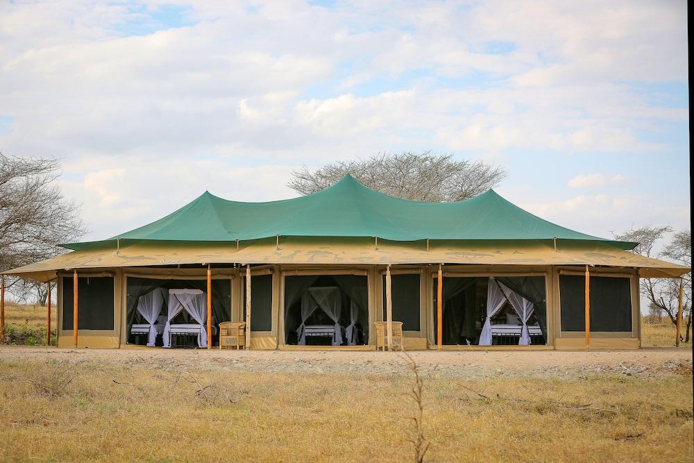 Ndoto Serengeti Camps
