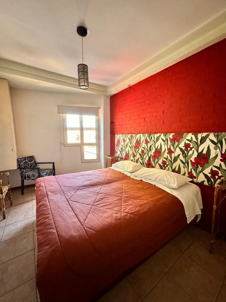 HOTEL CUESTA DEL VIENTO