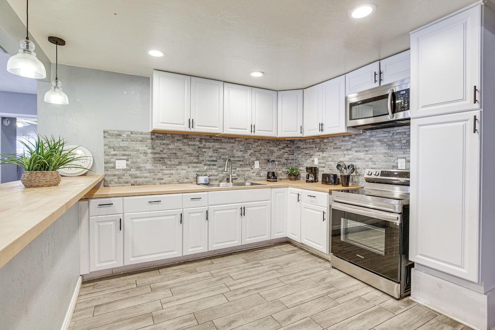 Updated El Centro Home w/ Private Patio