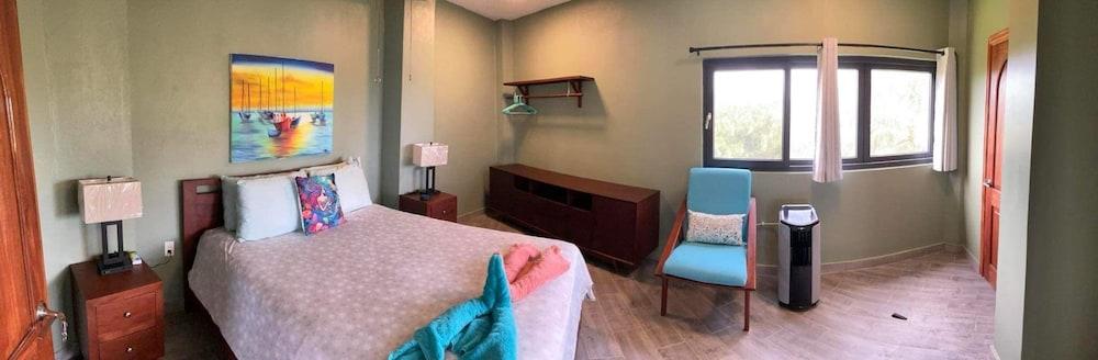 Mama Lola Bed and Breakfast