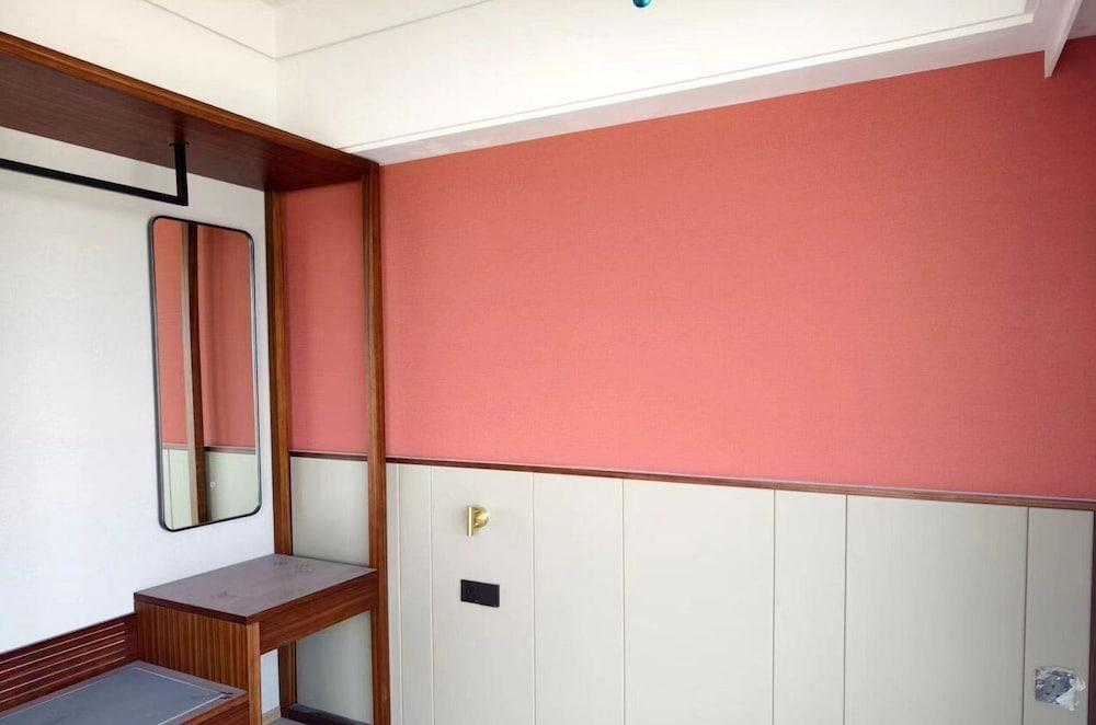 Birkin International Hotel