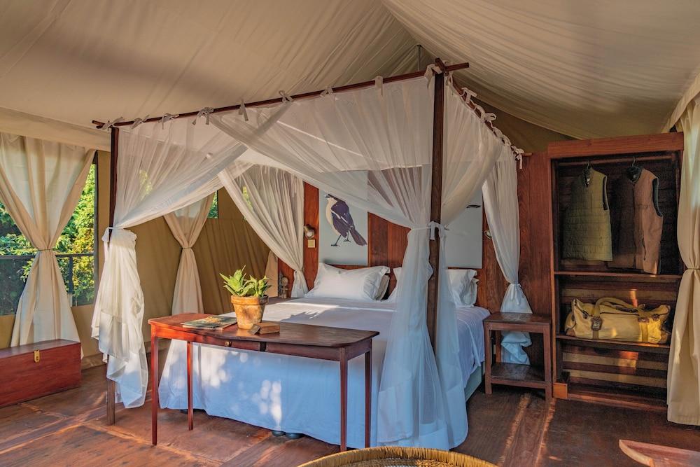 Camp Sabali & Safaris