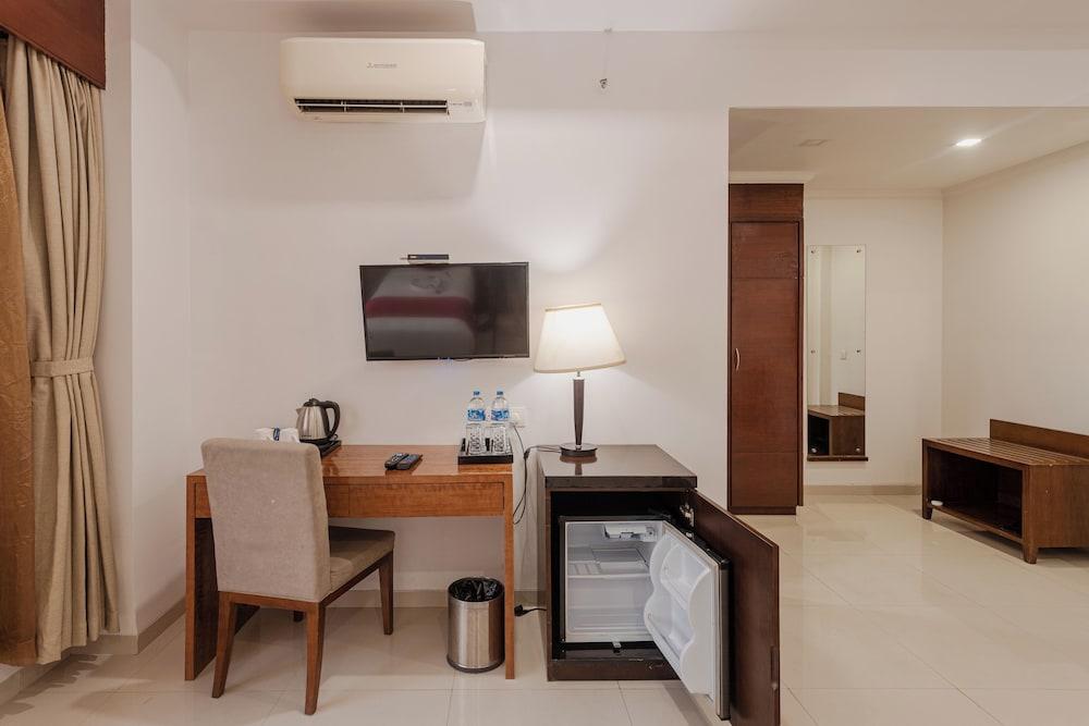 DIAMOND PALACE LORDS PLAZA