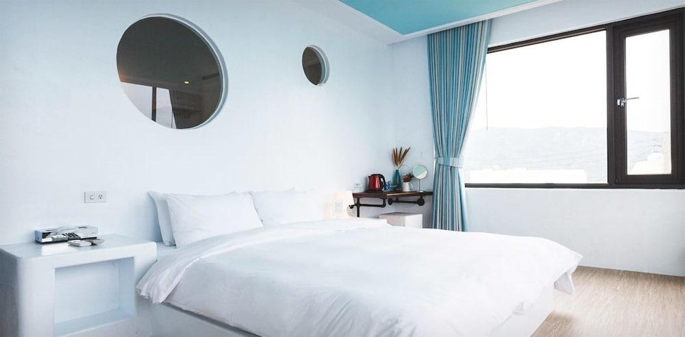 Whilom SeaShoreHotel