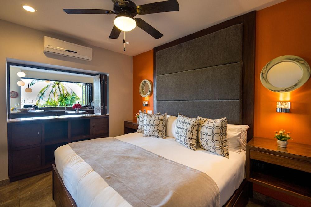 Pinnacle Resorts 220