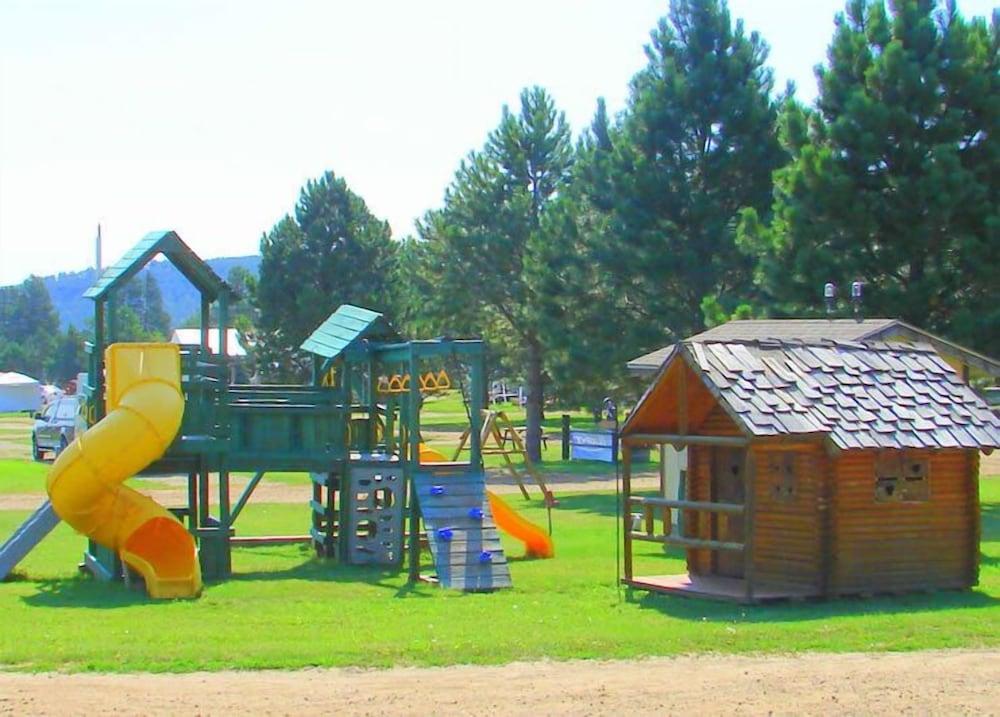 Rush No More RV Resort and Cabins - Campground