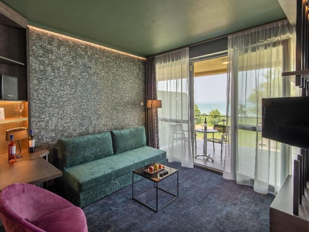 Hotel Azúr Prémium