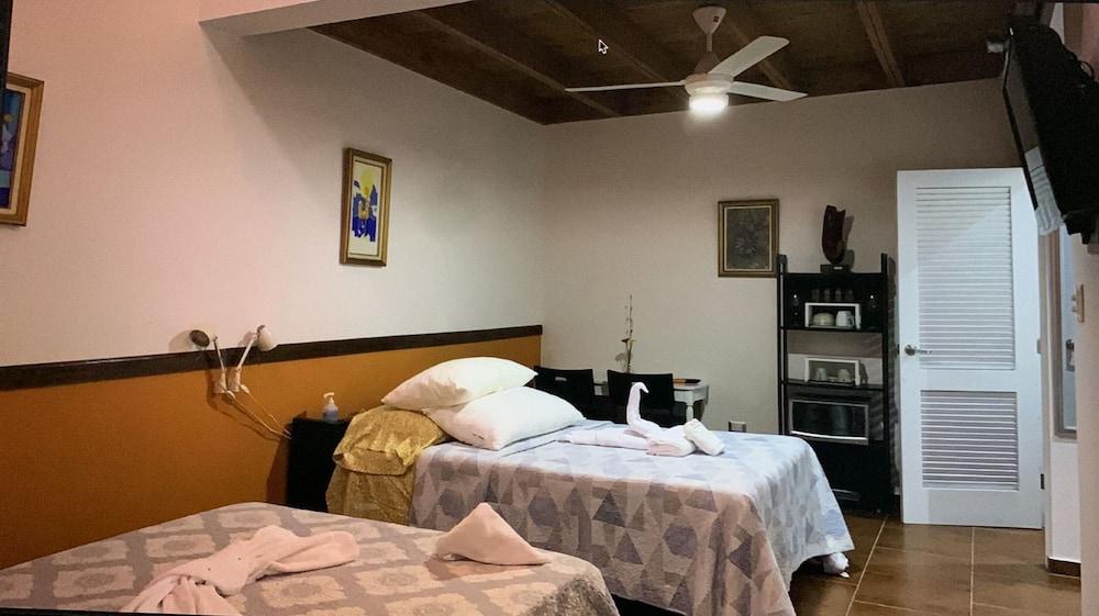 Manaya Bed & Breakfast