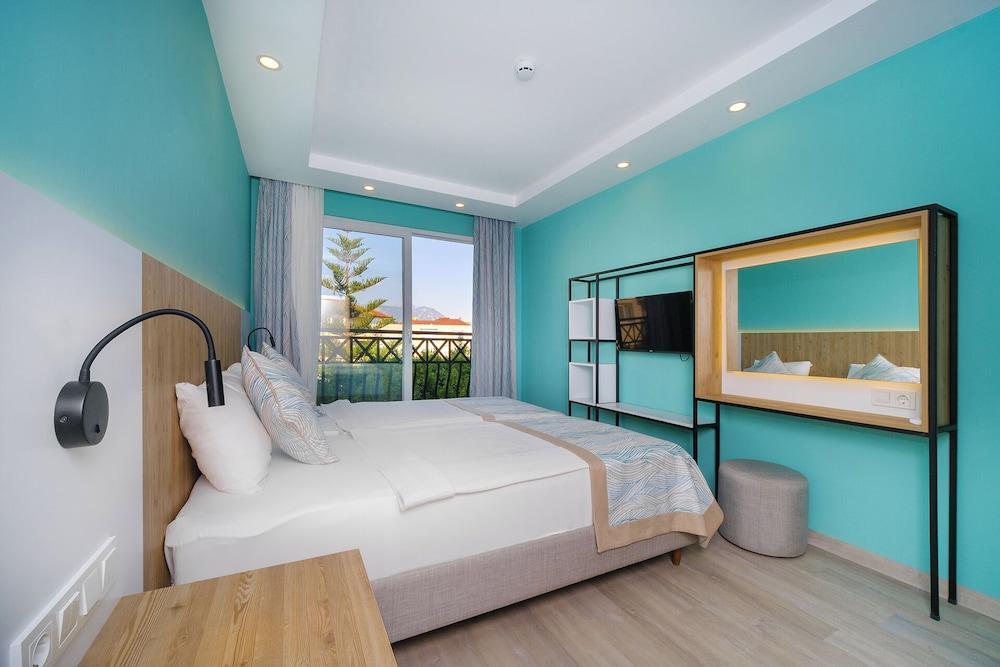 Villa Sunflower Hotel