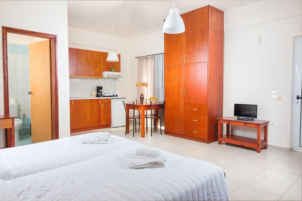 Dimitra & Evdokia Hotel