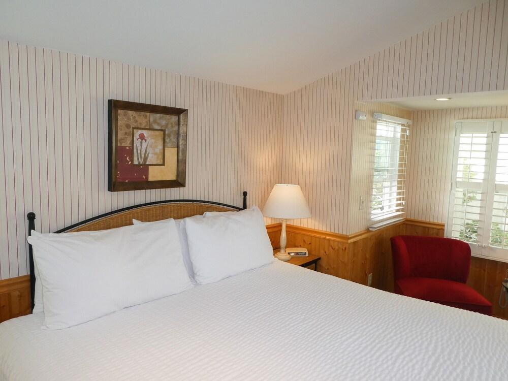 Carmel Fireplace Inn