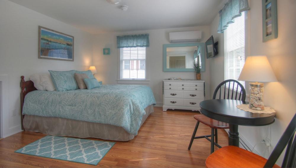 The Tern Inn Bed & Breakfast and Cottages