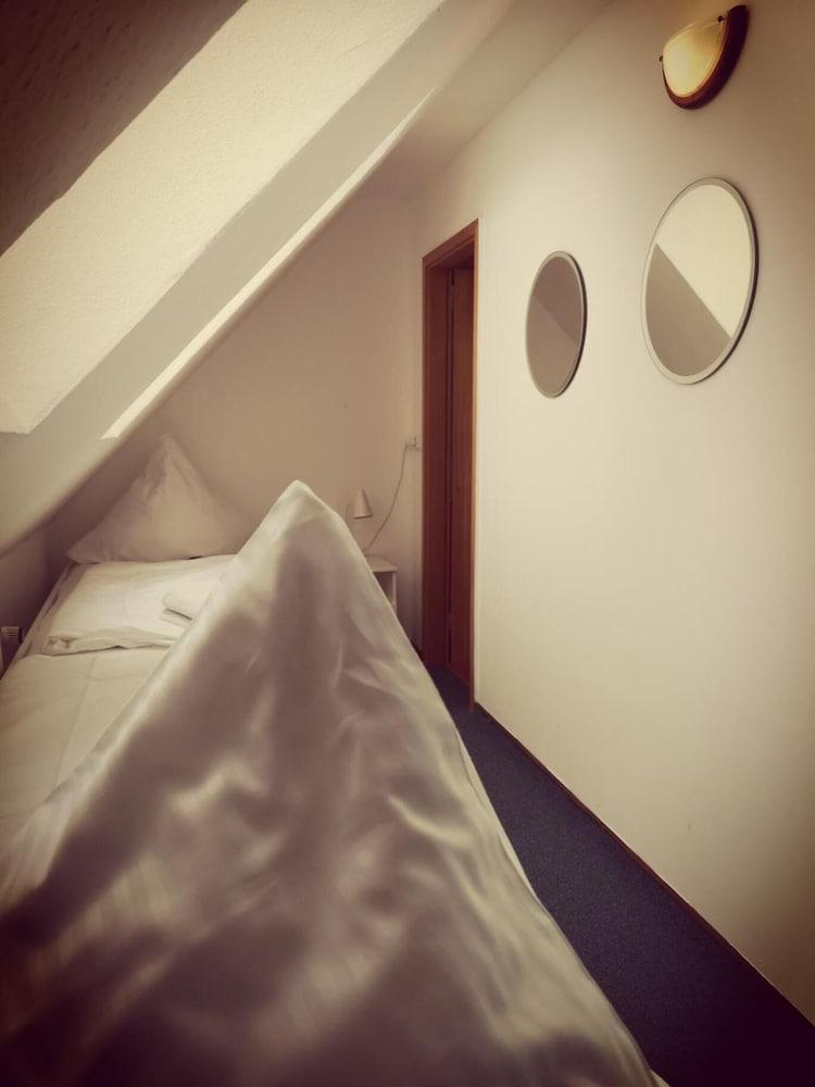 Hotel Pension garni Schwalbenhof