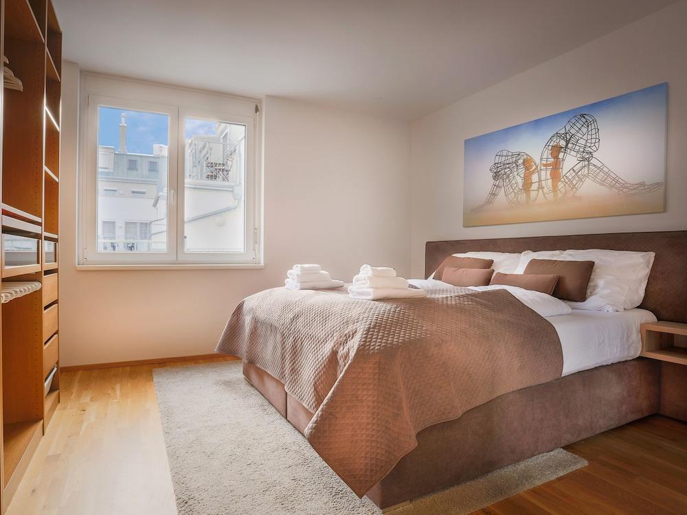 SKY9 Penthouse Apartments