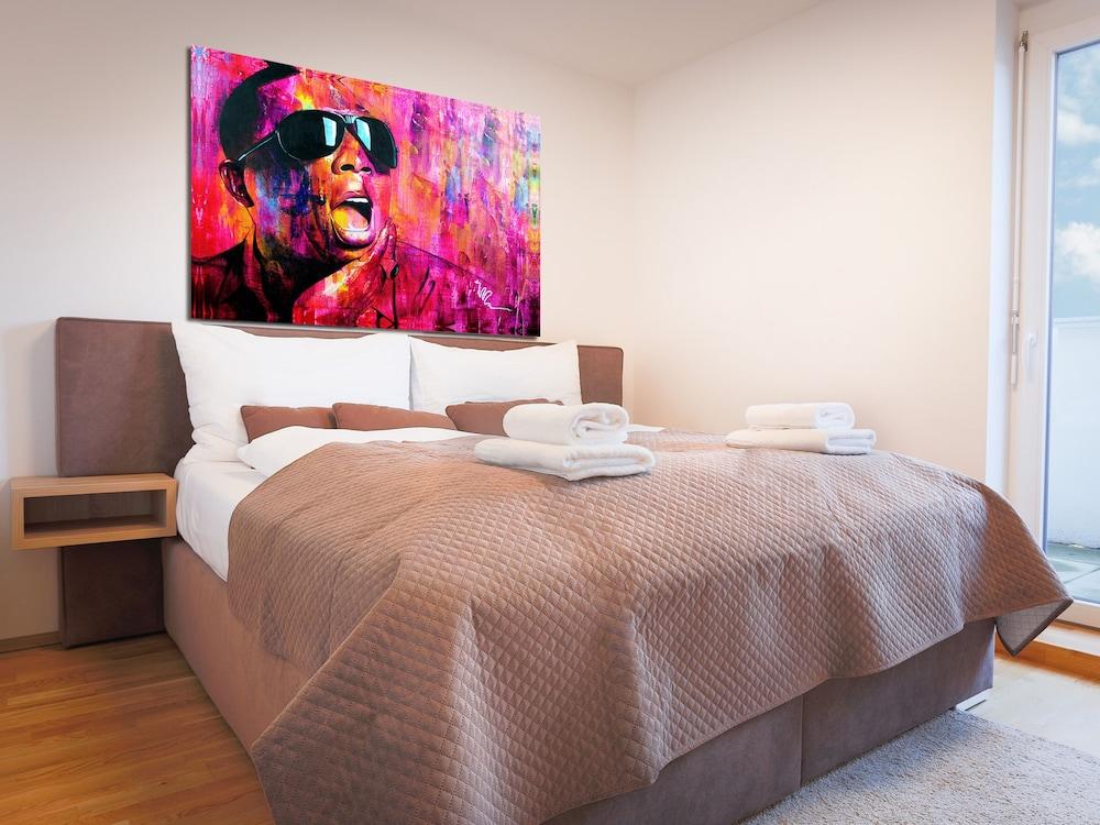 SKY9 Penthouse Apartments