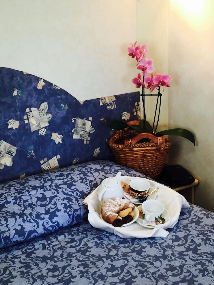 Residence Hotel Baia di Paradiso