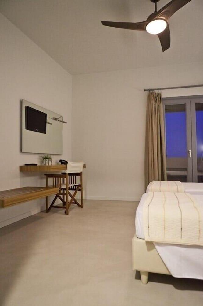 Xanthippi Hotel Apartments