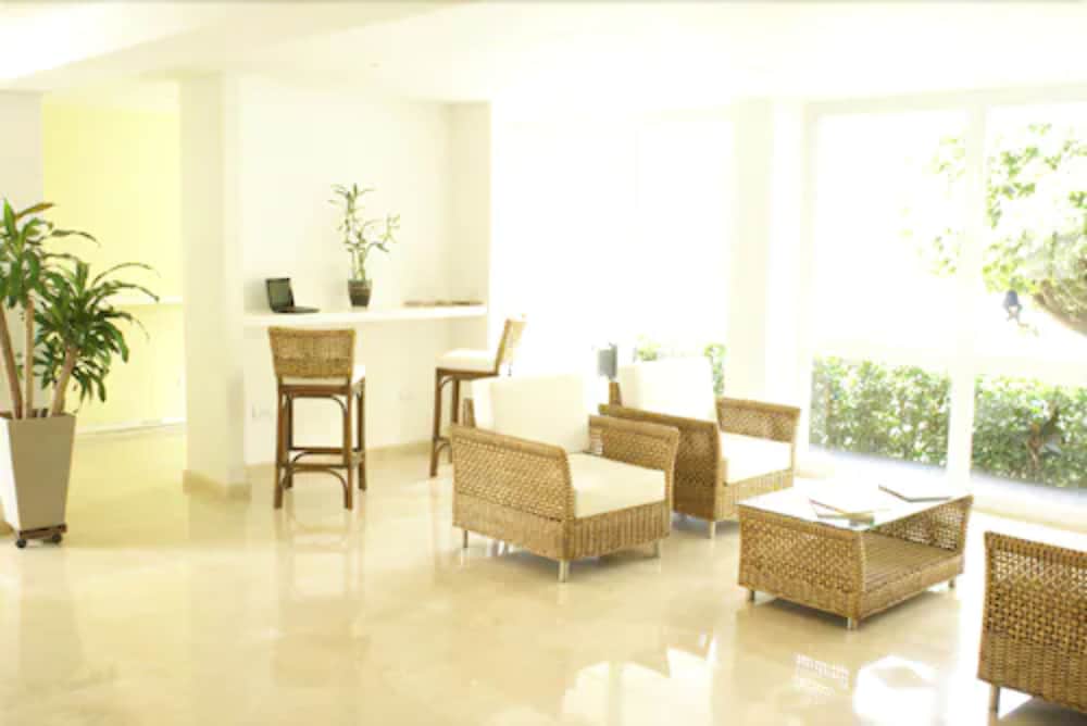 Hotel Vallclaire Suites