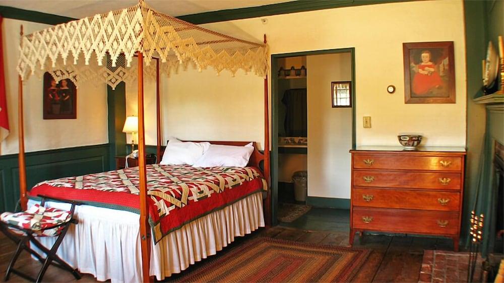 Whitehall Mansion Inn