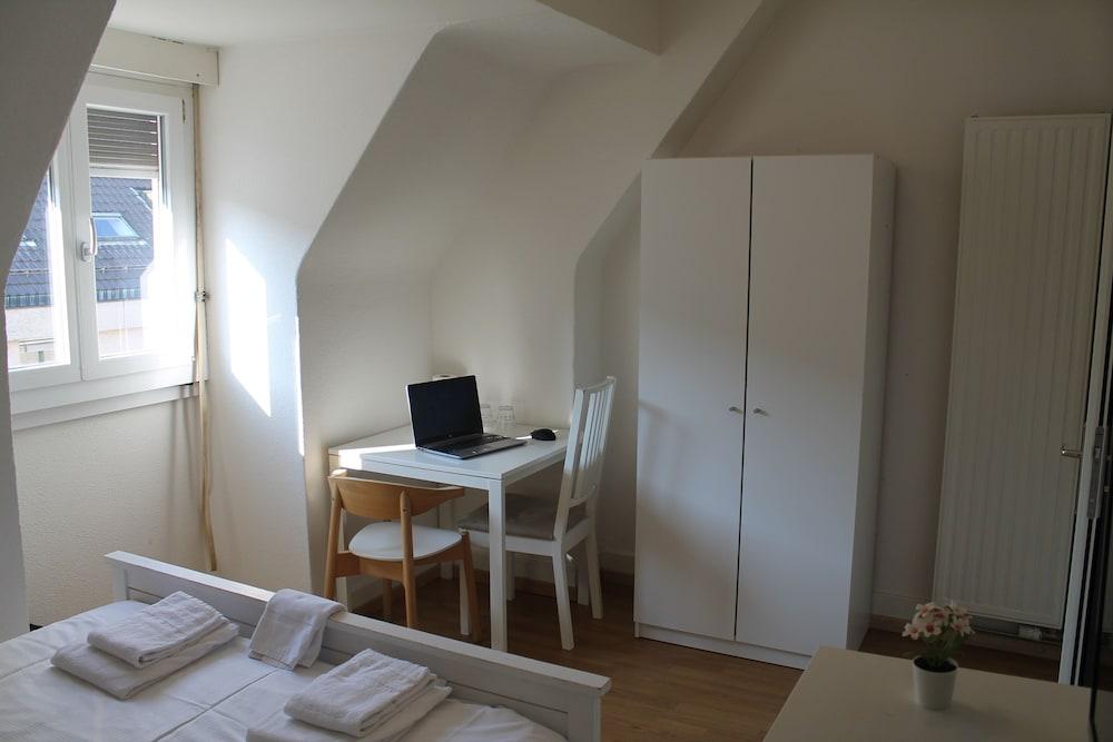 Swiss Star Eptingerstrasse