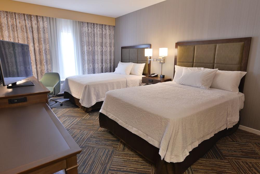 Hampton Inn & Suites Chippewa Falls