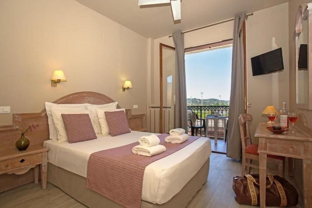 Hôtel Vacances Bleues Castel Luberon