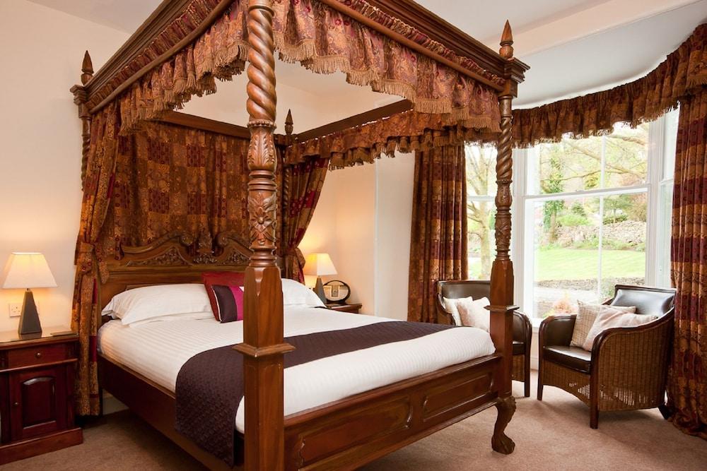 The Firgarth - Adults Only