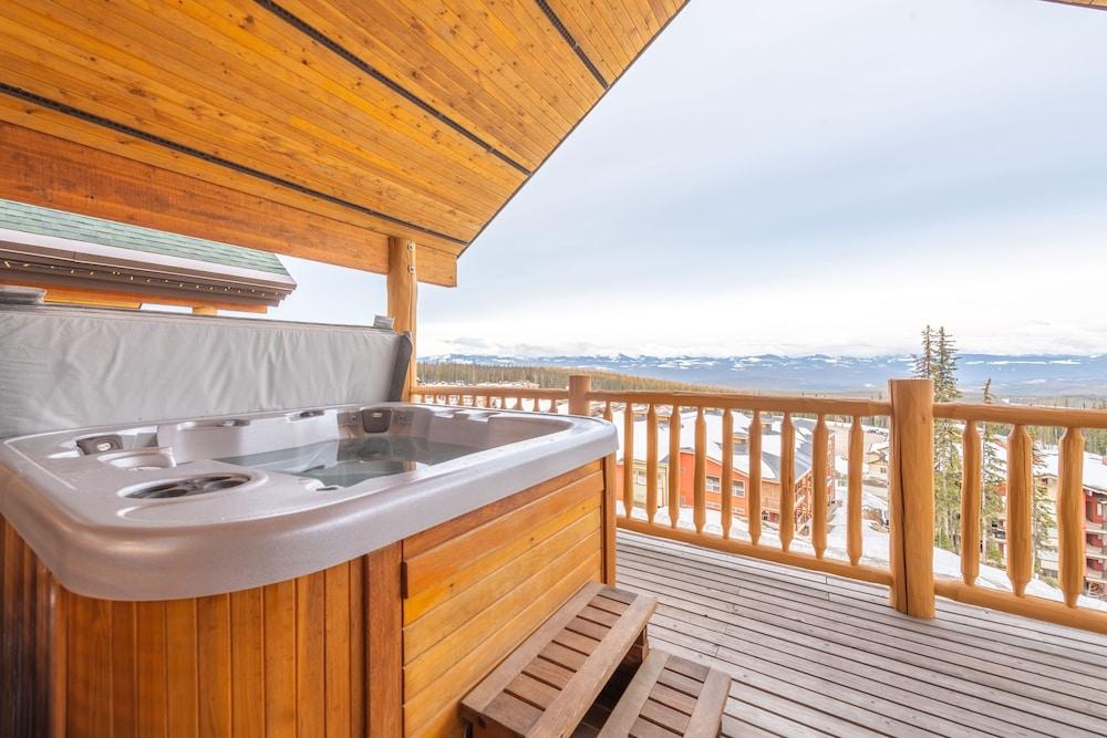 Vacation Homes by Big White Accomm.