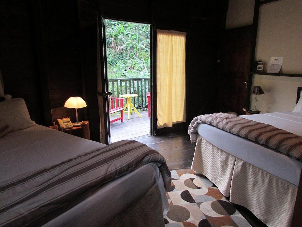 RafJam Bed & Breakfast