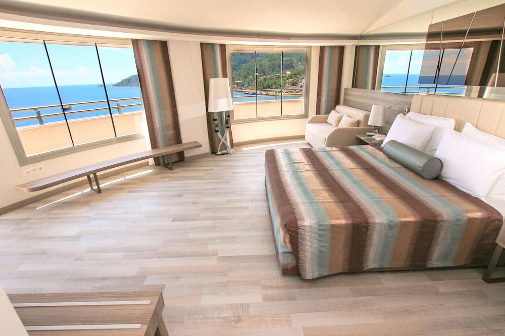 Turunc Premium Hotel