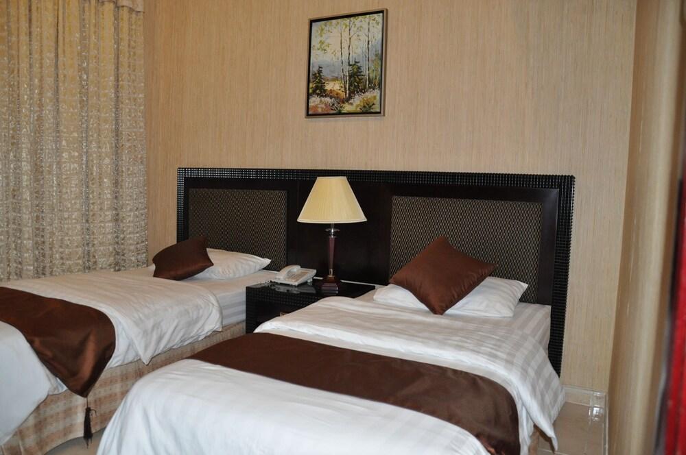 Pan Gulf Hotel Suites