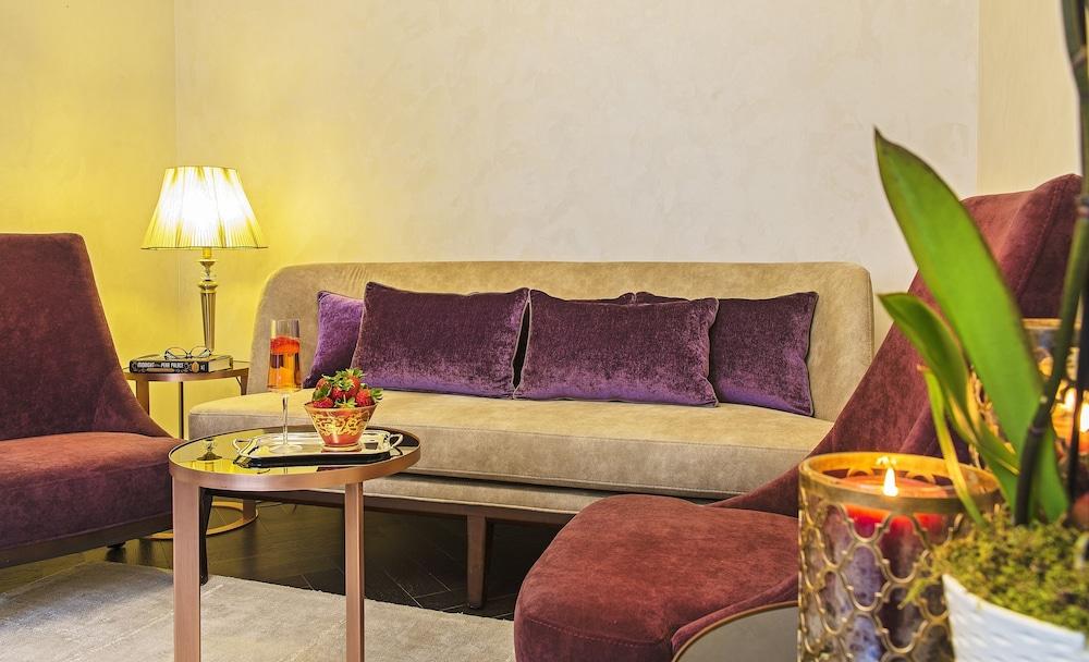 Meroddi Bagdatliyan Hotel