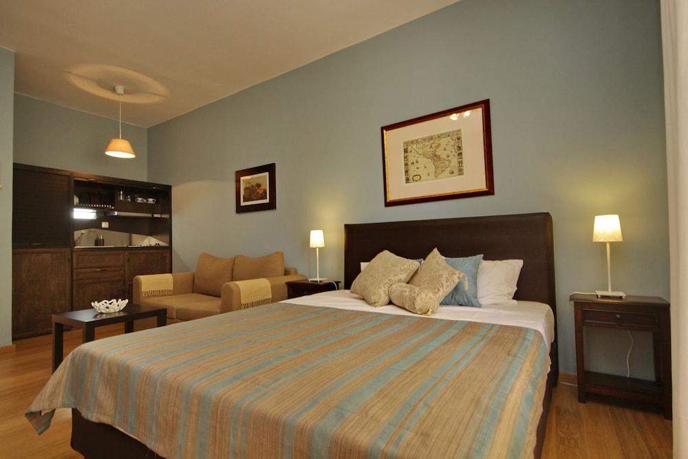 Aloe Luxury Apartments & Suites