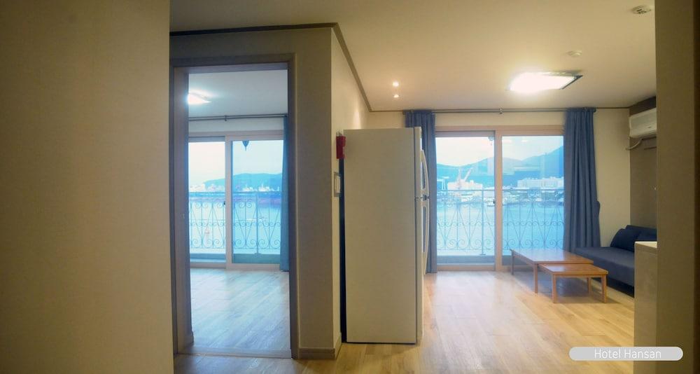Hansan Hotel