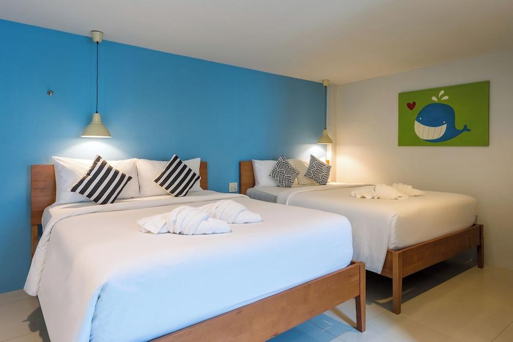 Tiya House Rooms & Cafe