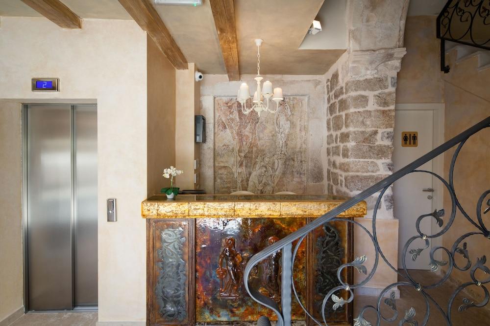 Heritage Hotel Life Palace