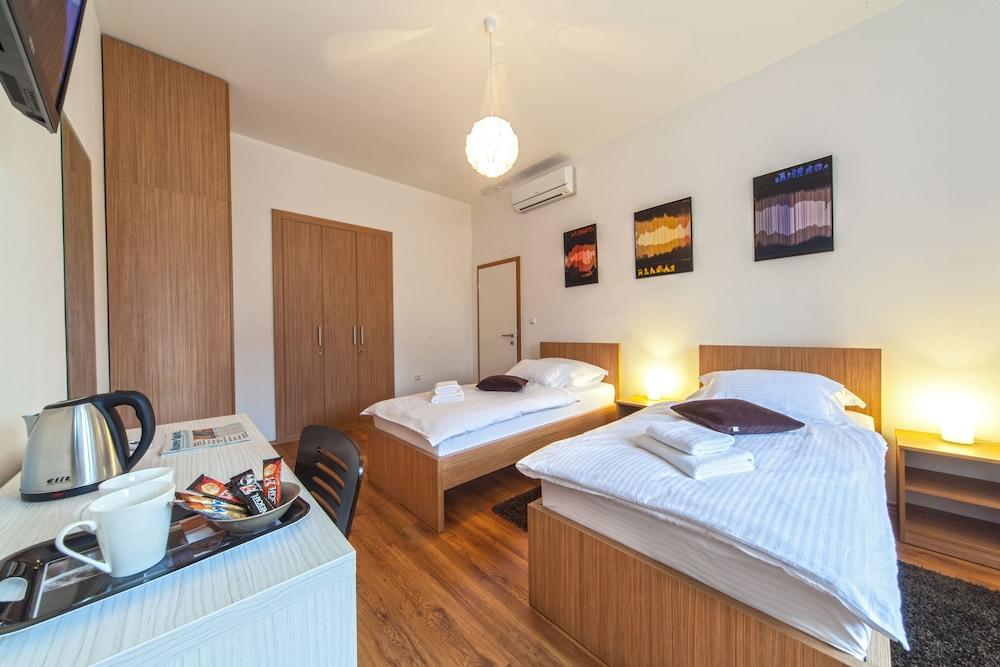 Marmontova Luxury Rooms