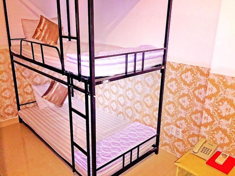 Sunny Hotel Ho Chi Minh