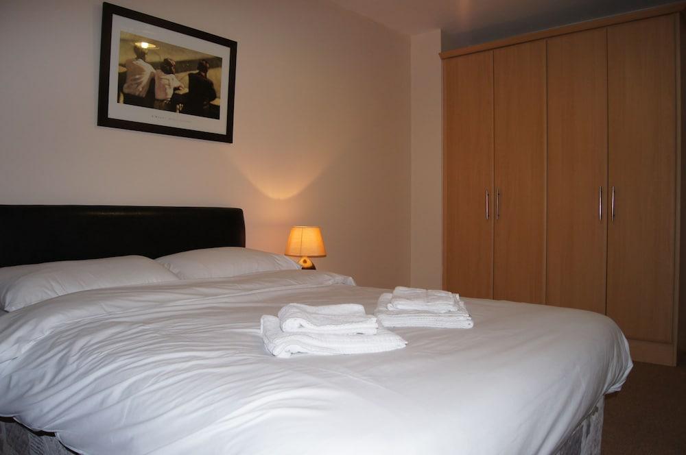 Castleforbes Holiday Apartment