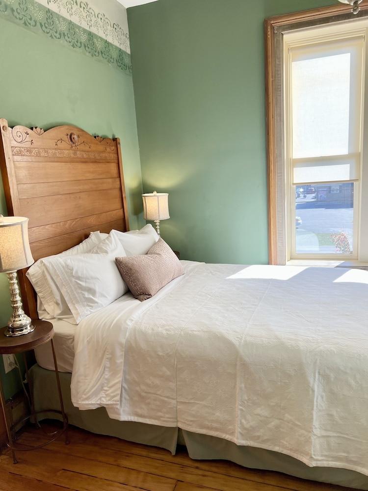 The Woodbridge House