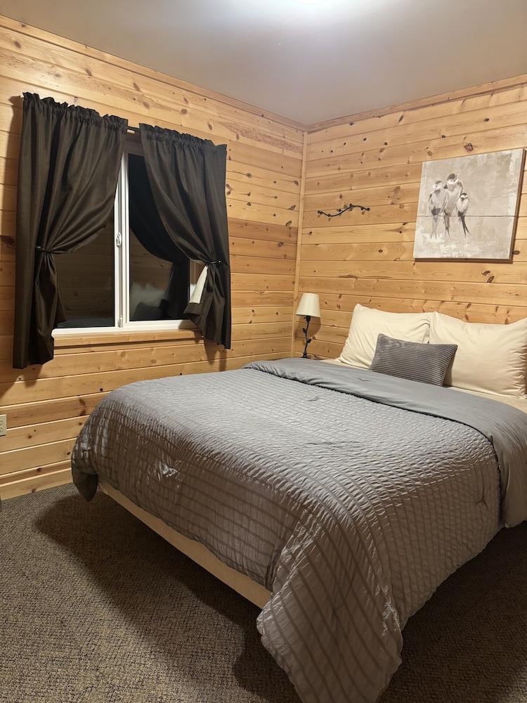 Backwoods Cabins at Susitna River Lodge