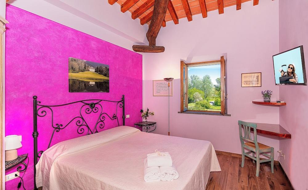 B&B Il Giardino dei Poeti and Apartaments