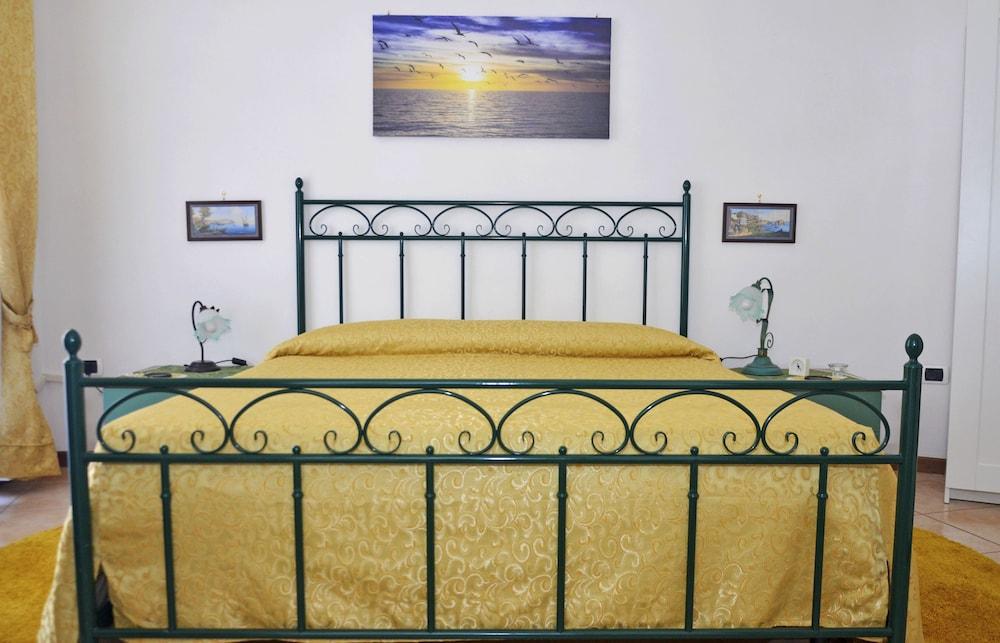Bed & Breakfast A Castel Capuano