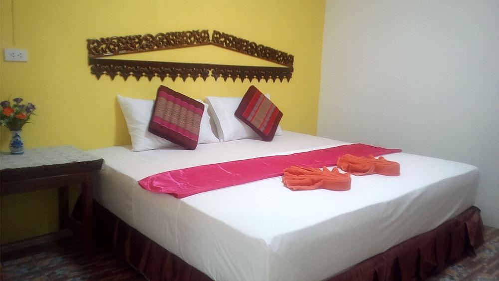 Lanta Maikeaw Bungalow