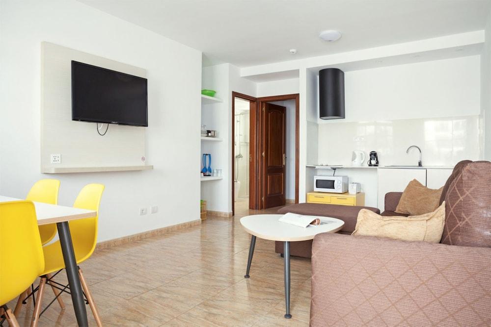 Hotel Plaza Palmeras