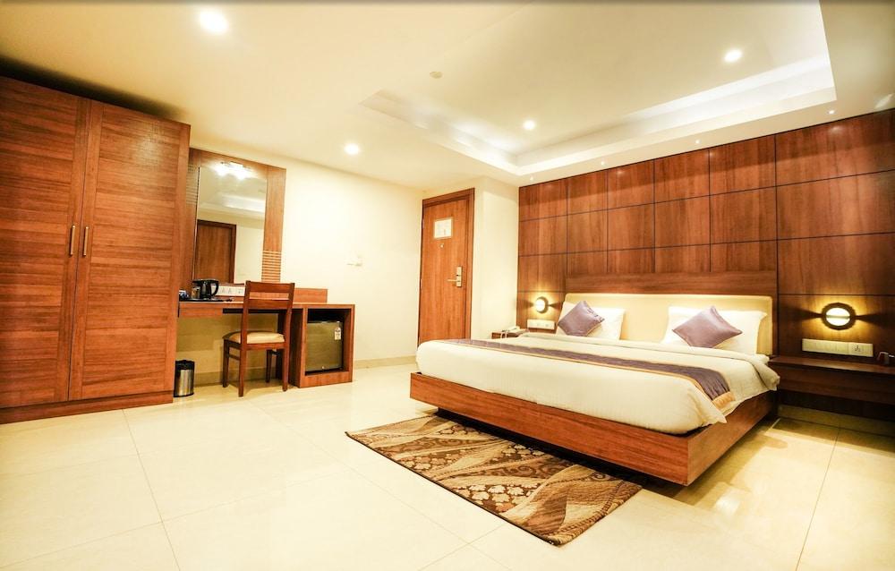 The Pommels Business Hotel