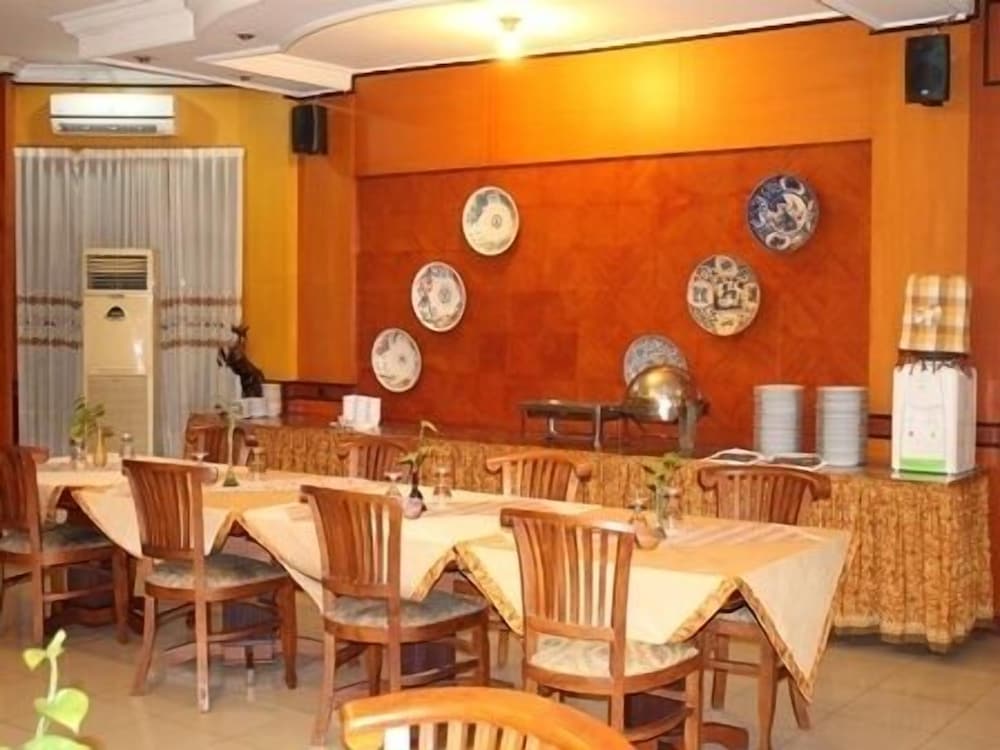 New Siliwangi Hotel & Restaurant