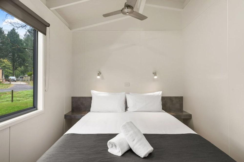 Discovery Parks - Bright